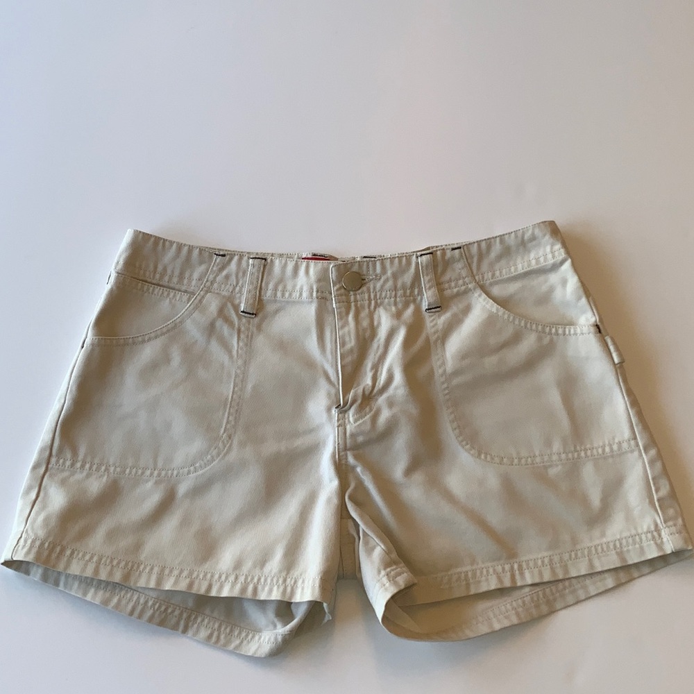 UNIONBAY 100% Cotton Women's Cream Cargo Shorts